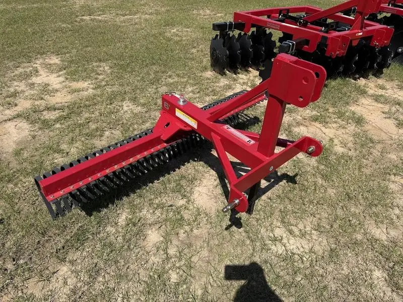 4-Foot Mahindra Landscape Rake 1