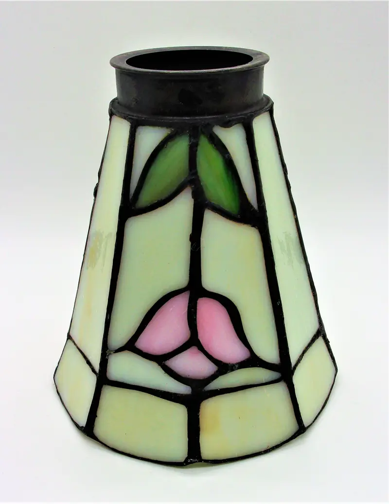 Angelo Brothers Tiffany Bell Stained Glass Lamp Shade – Model #81266 1