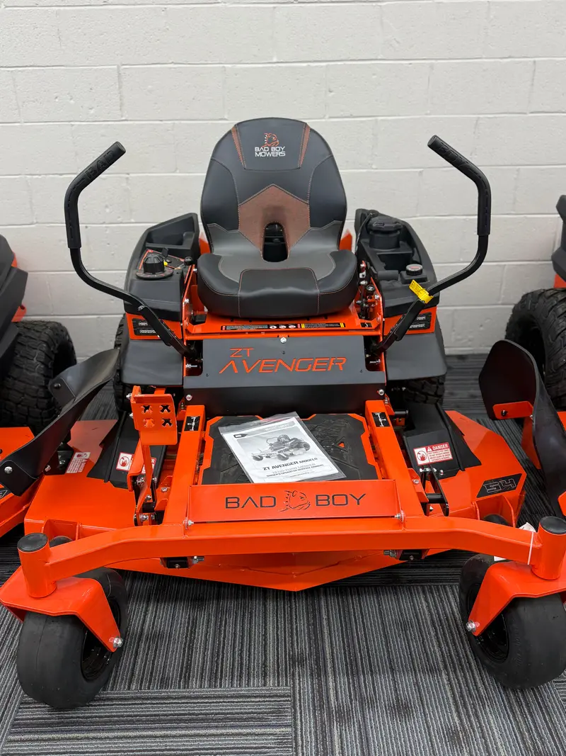 Bad Boy Zt Avenger 54-Inch Zero-Turn Mower Powered By 726Cc Kawasaki Fr691V Air-Cooled Engine 1