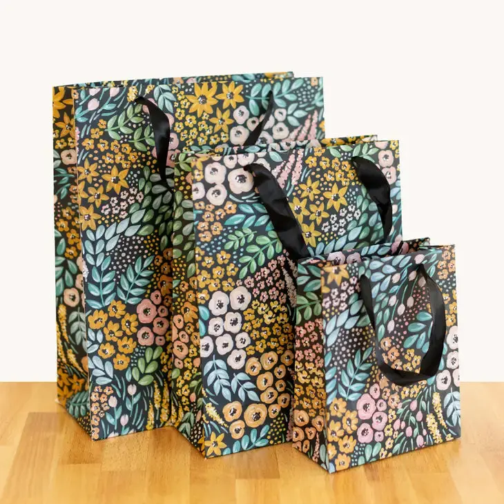Elegant Black Floral Gift Bag 1