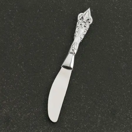 Elegant Scroll & Fleur-De-Lis Butter Spreader 1