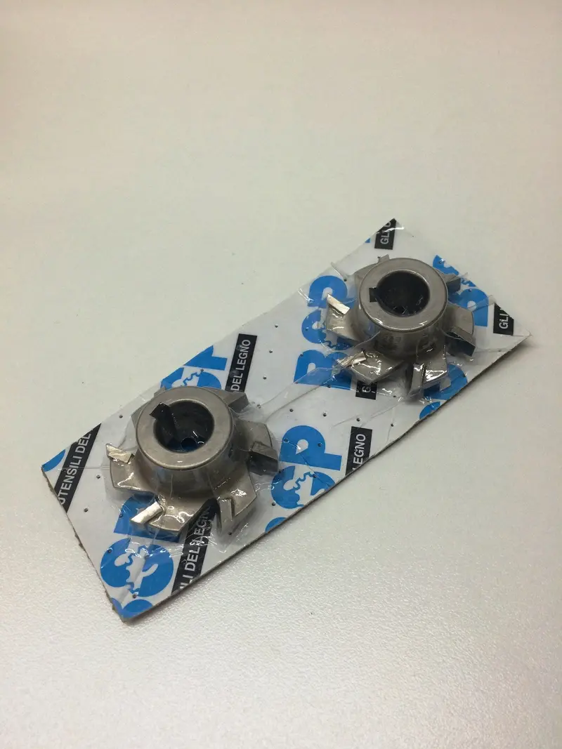 Fravol Right-Angle Corner Cutting Unit 1