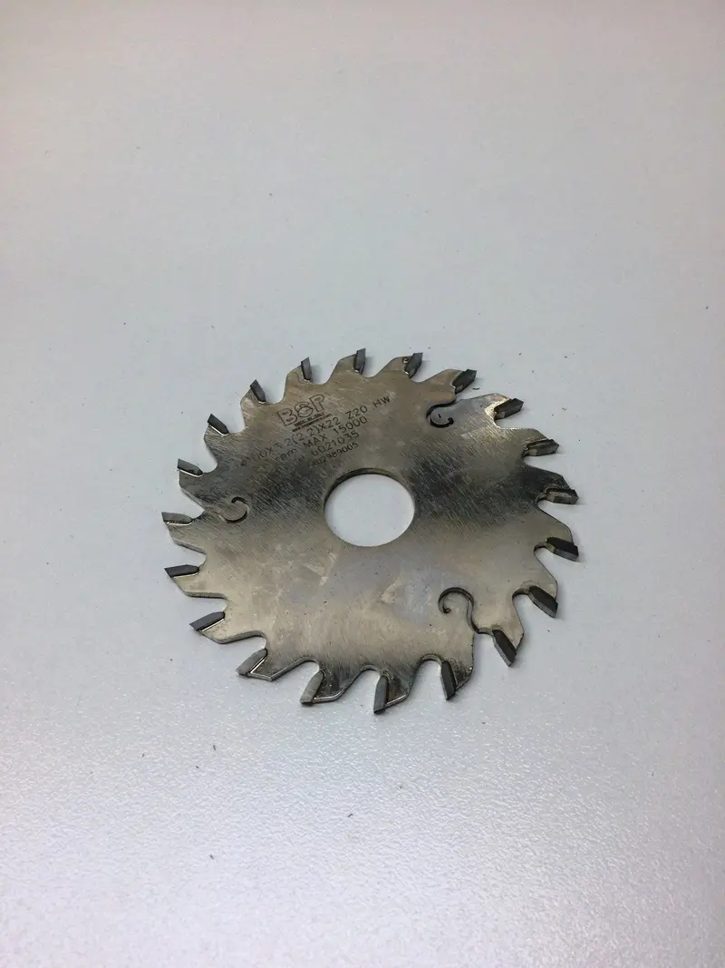Fravol Right-Hand Circular Saw Blade 1