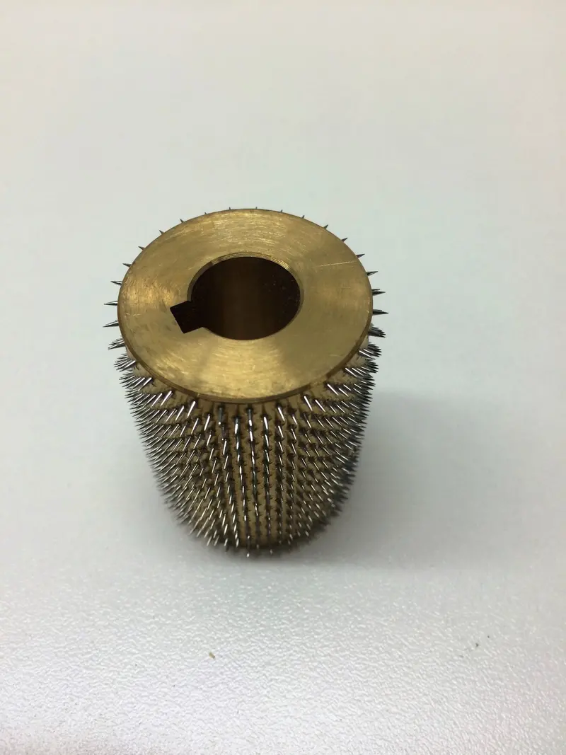 Fravol Spike-Type Traction Roller 1