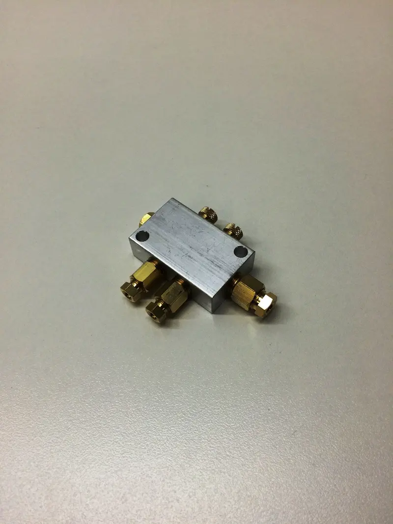 Nventor Cnc Router 2-Port Lubrication Pipe Connector – Snx Dual-Outlet Fitting 1
