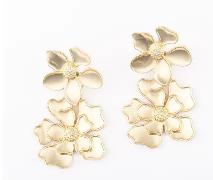 Scarlet Bold Gold Statement Earrings 1