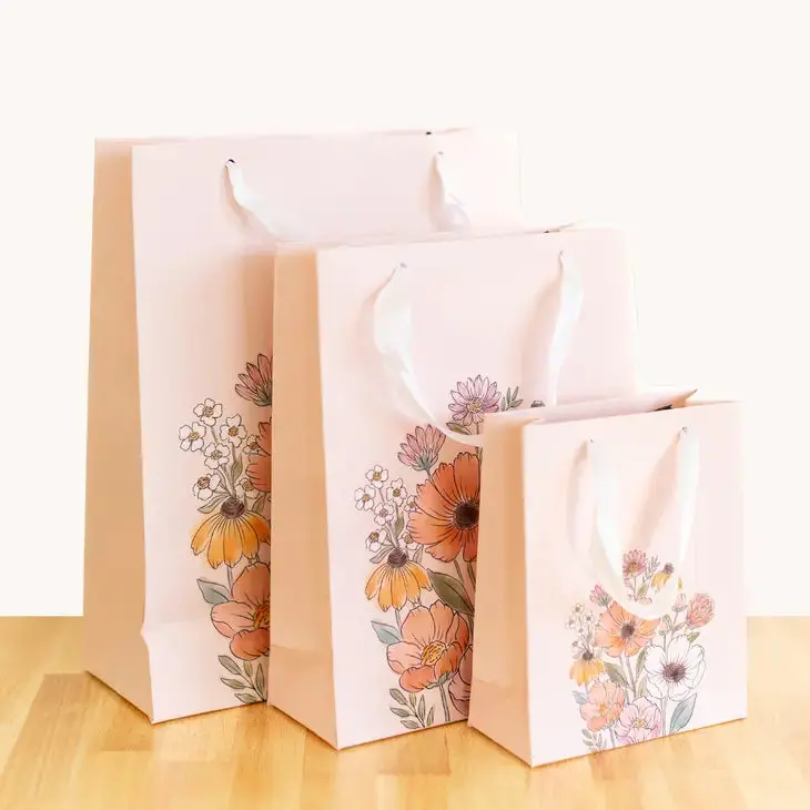 Wildflower-Themed Gift Bag 1