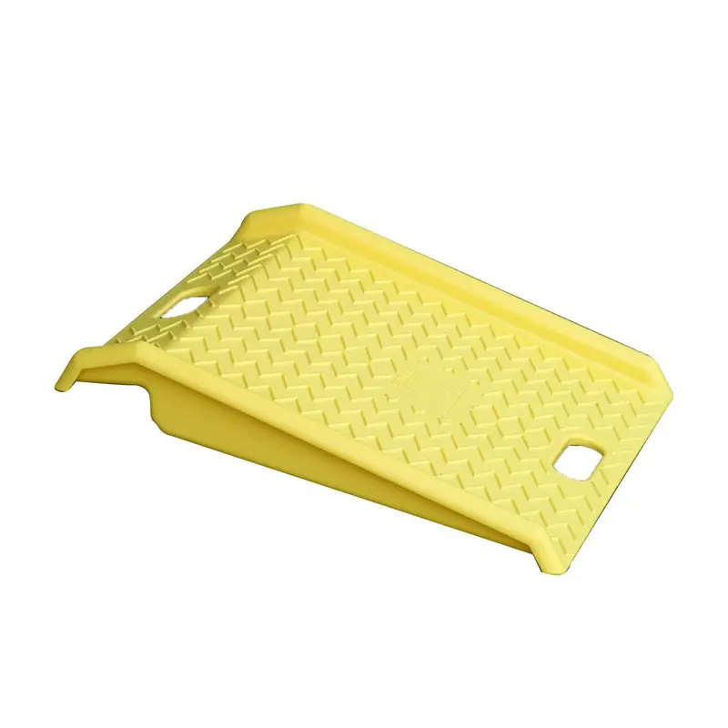 Yellow Polyethylene Curb Ramp – Smooth Transition Solution 1